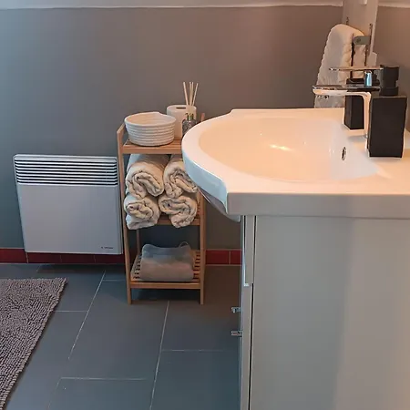 Spacieux Avec Salle De Jeux, Tennis Et Cheminee, Ideal Pour Familles Et Amis Jusqu'a 15 Pers. - Fr-1-410-223 * Saint-Jean-de-la-Motte