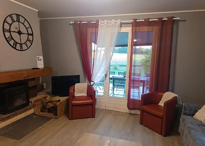 Spacieux Avec Salle De Jeux, Tennis Et Cheminee, Ideal Pour Familles Et Amis Jusqu'a 15 Pers. - Fr-1-410-223 * Saint-Jean-de-la-Motte