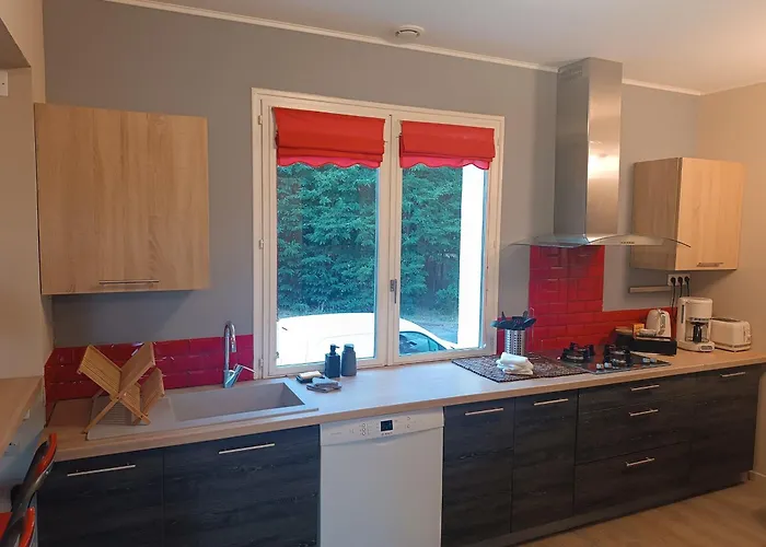 Semesterbostad Spacieux Avec Salle De Jeux, Tennis Et Cheminee, Ideal Pour Familles Et Amis Jusqu'a 15 Pers. - Fr-1-410-223 Saint-Jean-de-la-Motte